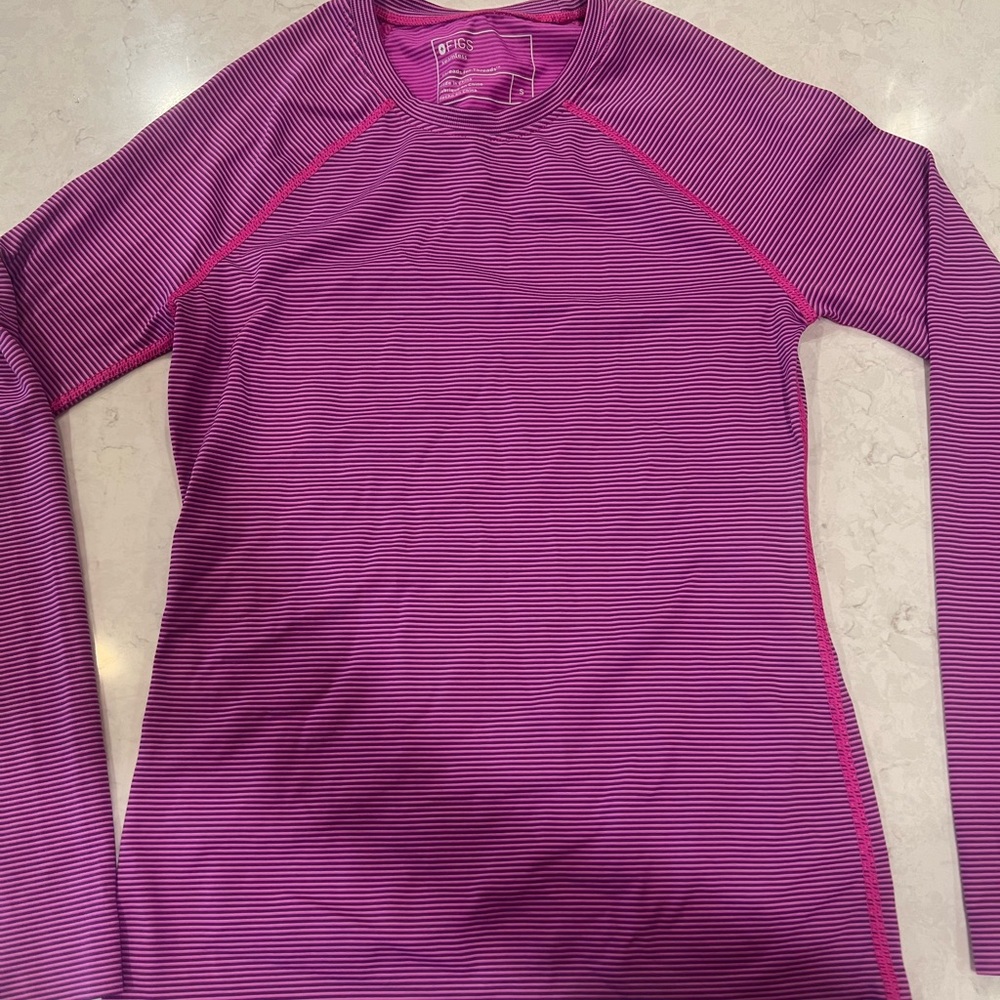 Figs salta seamless under scrub